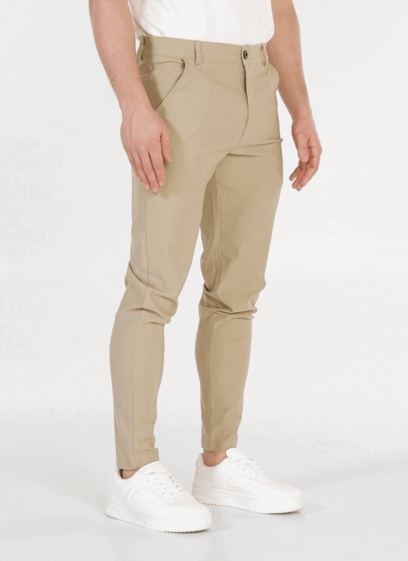 Le Chino Élancé